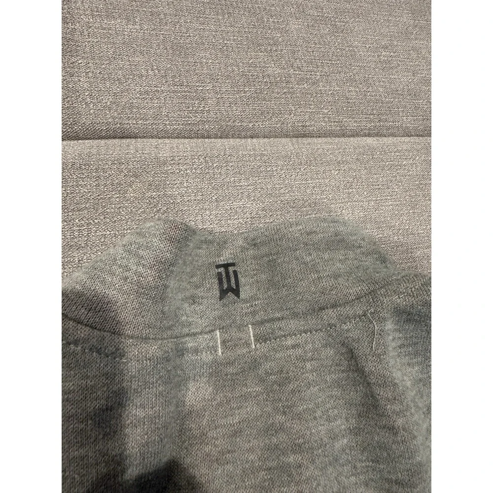 Nike TIGER WOODS COLLECTION Mens S 1/4 Zip Grey Infared Golf Pullover/Sweatshirt